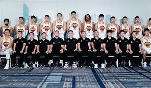 lol补丁下载-风云突变深圳男篮窗口期复出首秀；CBA常规赛版图或变；更衣室稳定；赛程密集仍需轮换的简单介绍